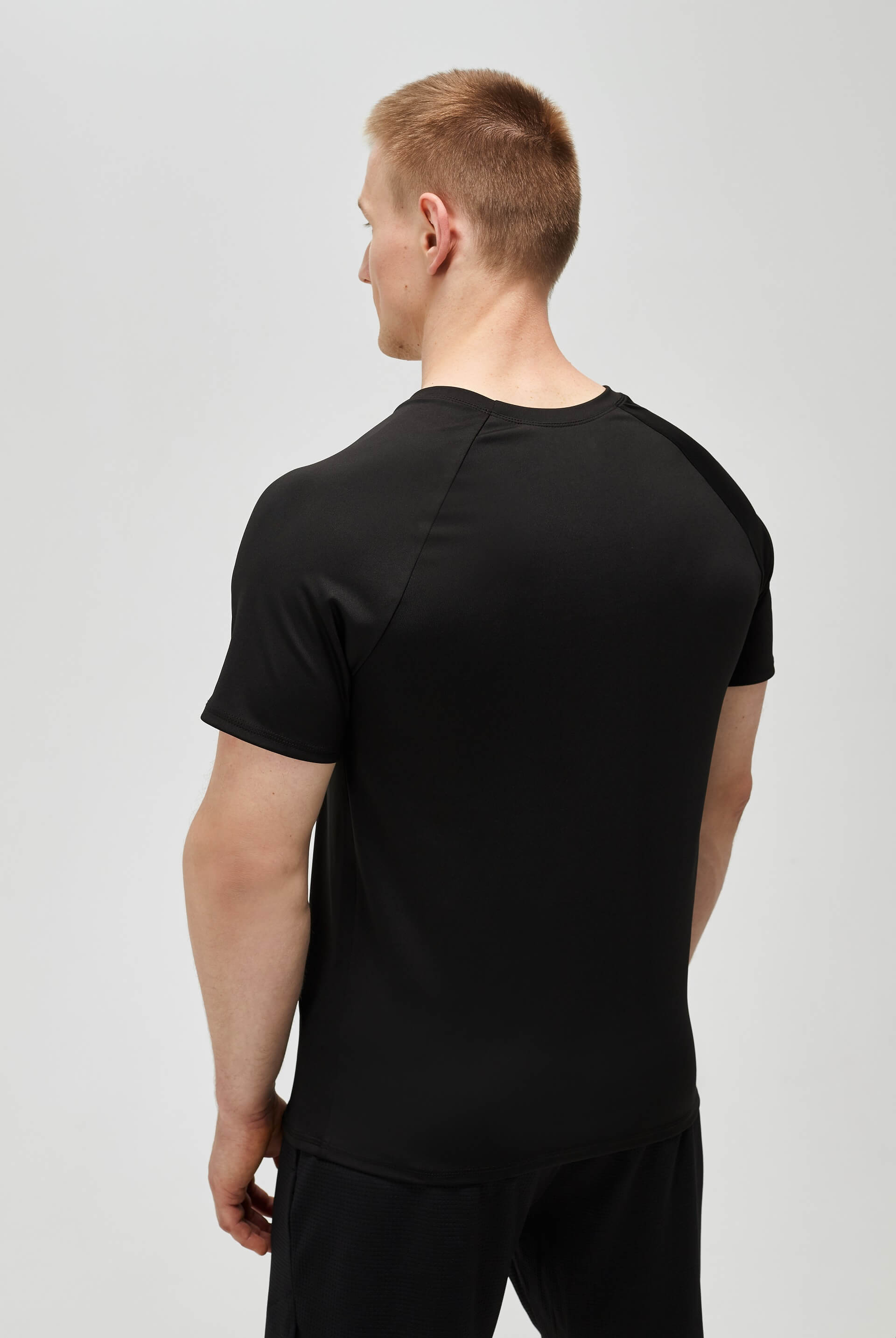 Футболка мужская реглан CHAMP Reglan Черная